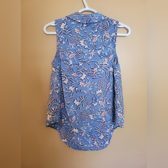 Floral Cooper & Ella Sleeveless Button Up Top - Picture 2 of 4